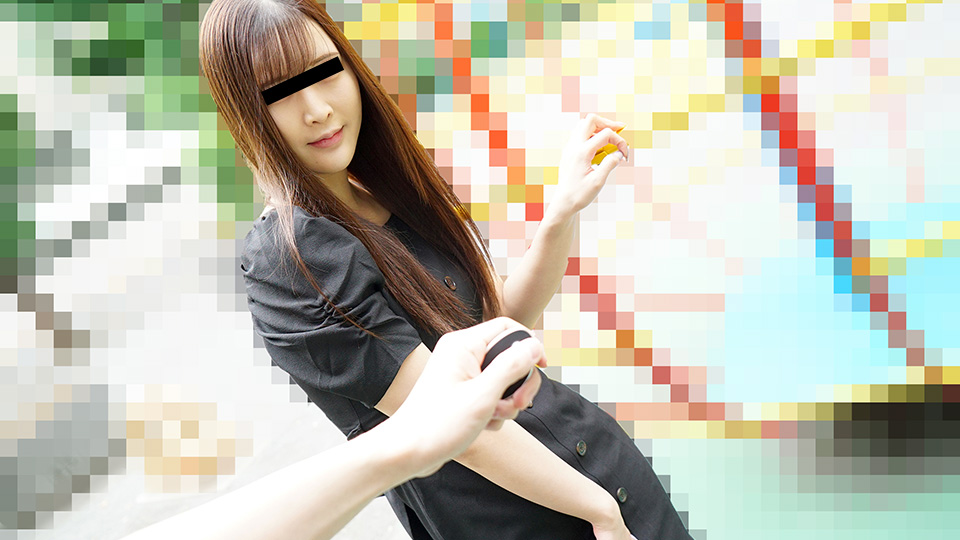 10musume 110522_01 Walking With Remote Rotor: A neat and clean girl who writhes with the stimulation